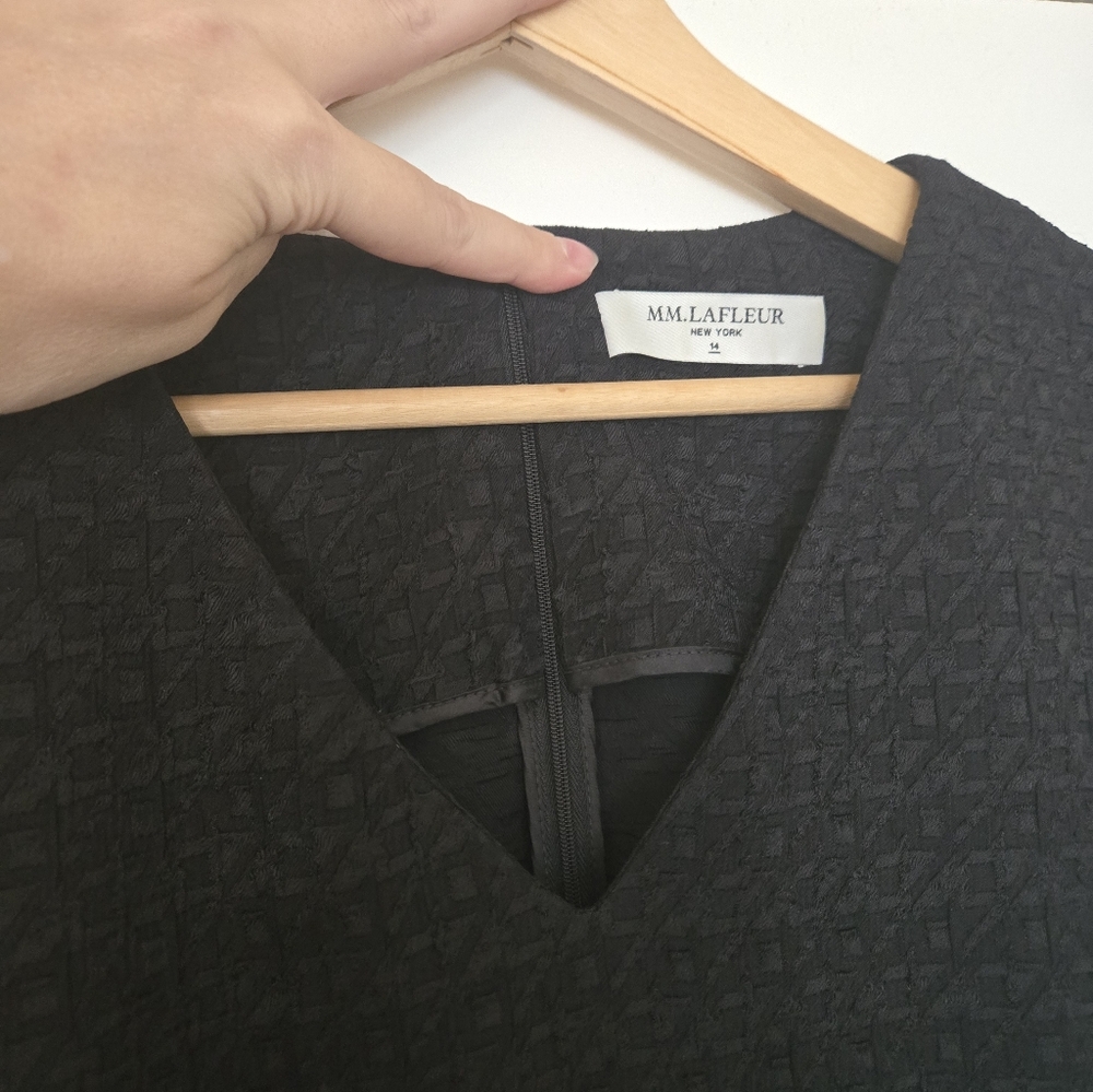 MM Lafleur Black Textured Evelyn Sheath Dress Size 14 - Picture 4 of 5